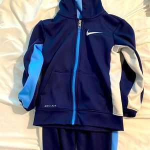 Size 4 Jordan track suit brand new